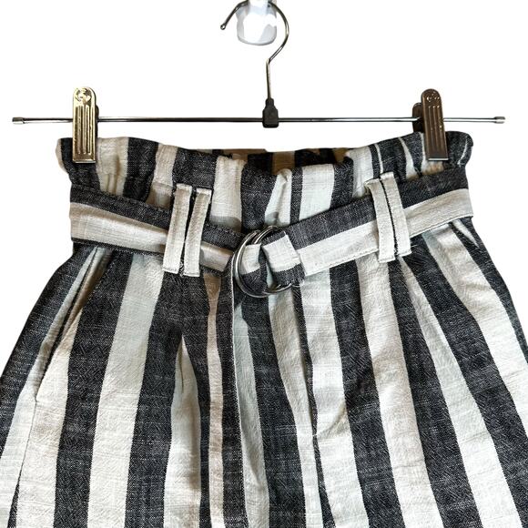 Bershka Vertical Striped Belted Paper Bag Shorts Black White Small Coastal Boho - Picture 3 of 6